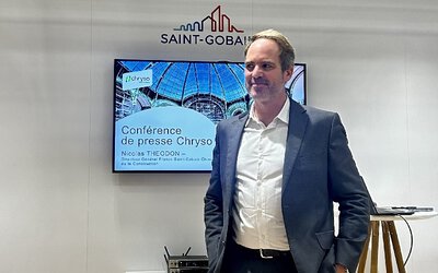 Saint-Gobain accélère sa stratégie de décarbonation...