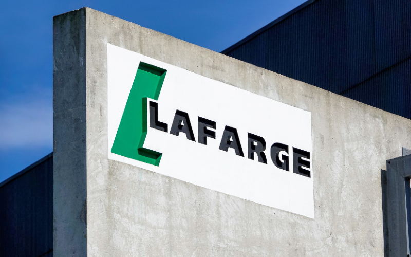 Lafarge : le groupe et huit personnes vont être jugés pour financement du terrorisme - Batiweb