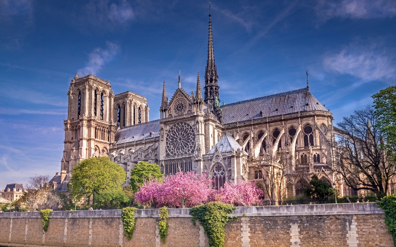 Notre-Dame de Paris : quel apport des nouvelles technologies dans sa reconstruction ? - Batiweb