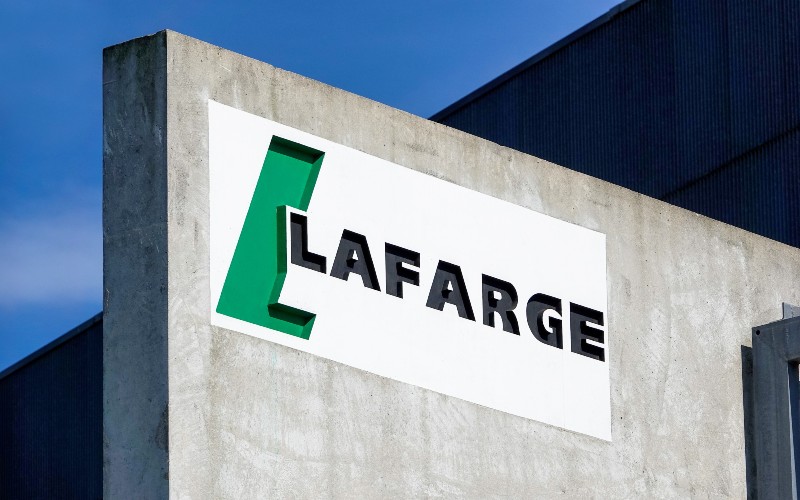 Lafarge en Syrie : l’entreprise réclame 200 millions d’euros à d’anciens dirigeants - Batiweb