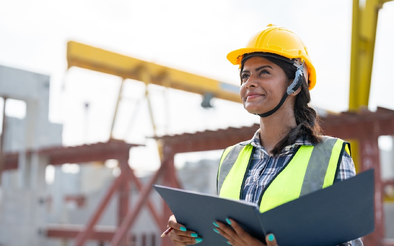 Dans le quotidien d'une femme sur chantier - Batiweb