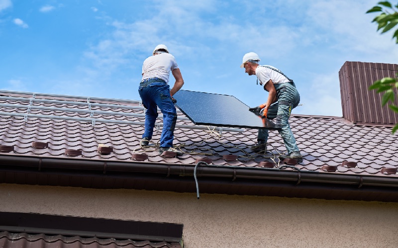 Installation photovoltaïque : un titre professionnel enfin reconnu - Batiweb