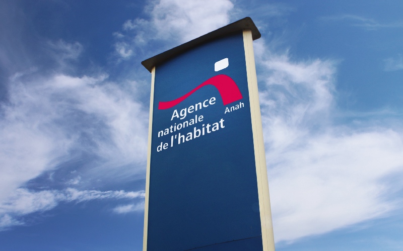 Délais de paiement de MaPrimeRénov’ : des protestataires devant l’ANAH - Batiweb
