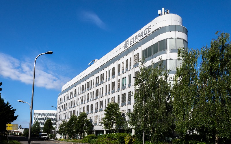Eiffage s’appuie sur l’énergie pour compenser la baisse du bâtiment - Batiweb