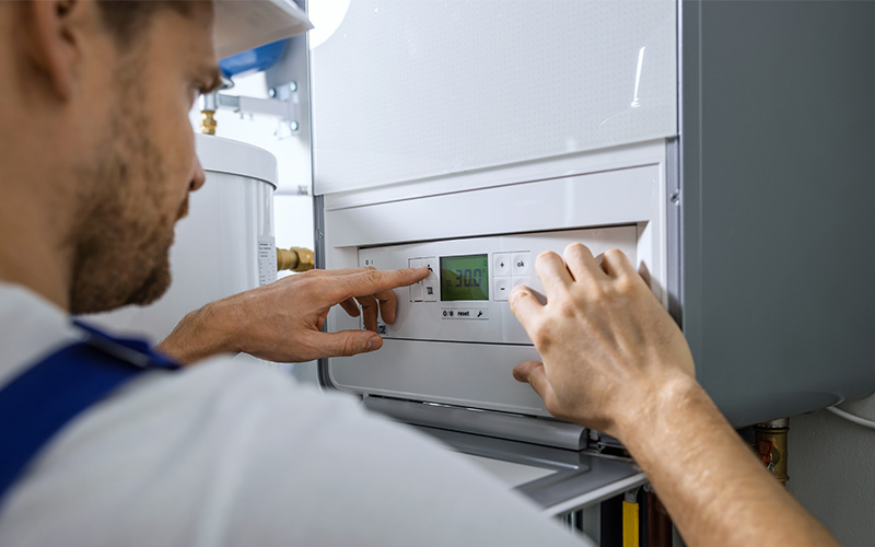 Salaire BTP : focus sur le métier de chef d’équipe chauffage - Batiweb