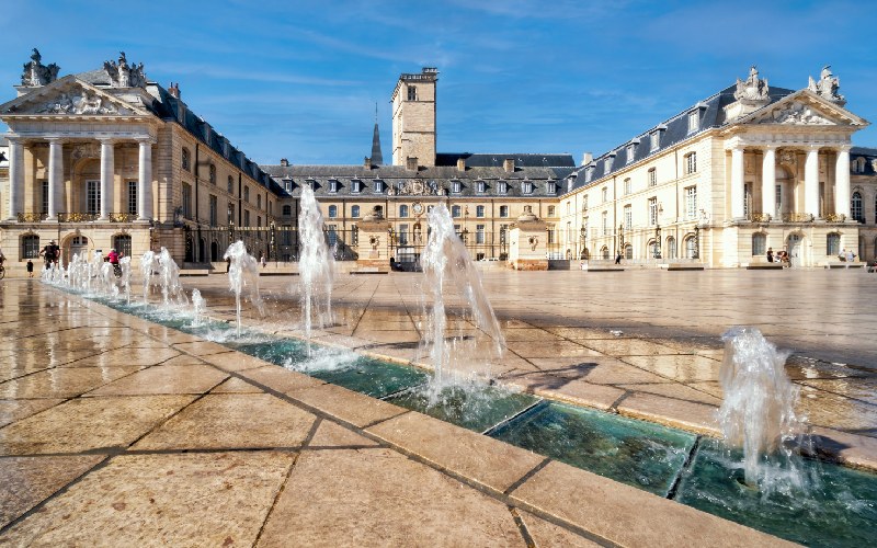 Dijon a inauguré le premier quartier à énergie positive de France - Batiweb