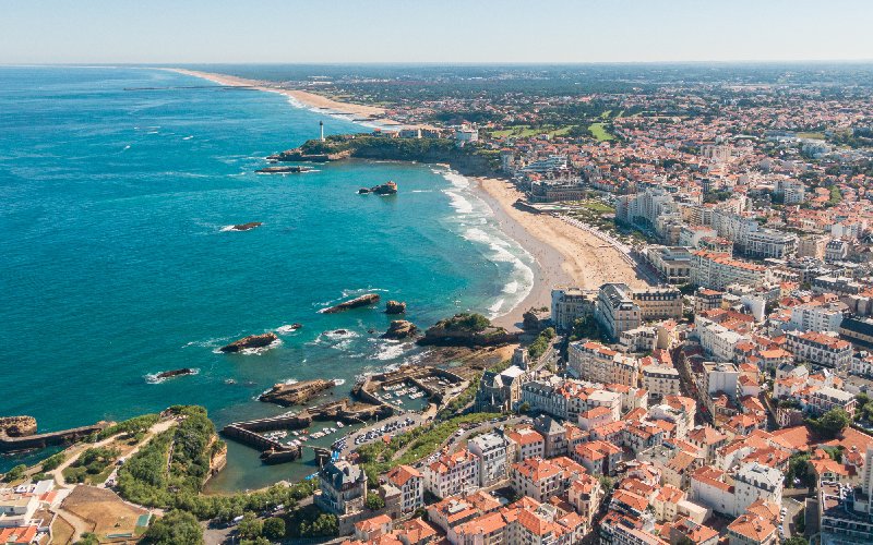 Pays basque : la construction de résidences secondaires interdite dans 5 communes - Batiweb