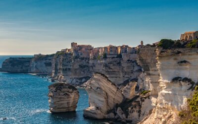 Corse : des études lancées sur des immeubles...