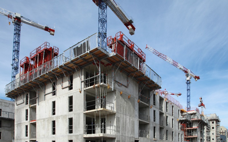 La création de 100 000 logements sociaux « en bonne voie » pour 2025 - Batiweb