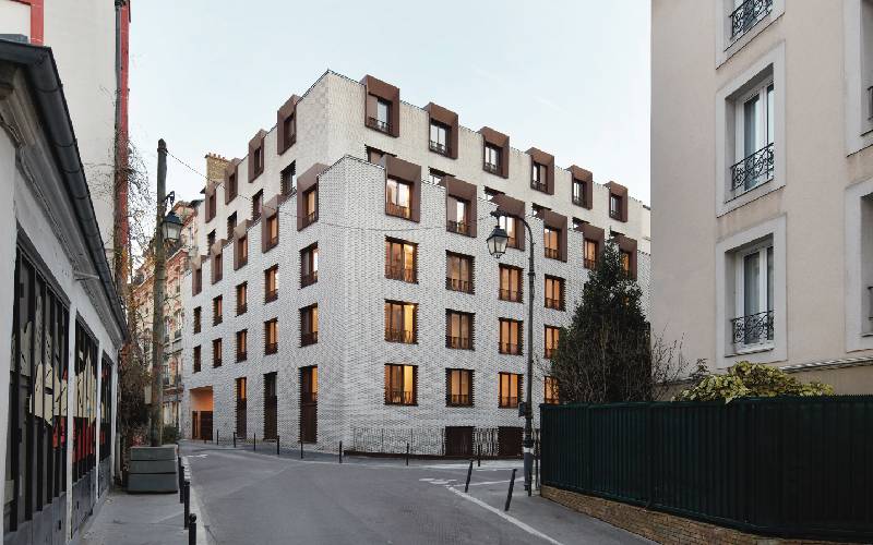 À Paris, un ancien parking transformé en résidence pour femmes victimes de violences - Batiweb