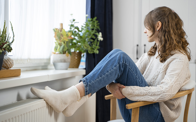 Radiateur à inertie vs radiateur classique : quel est le plus économique ? - Batiweb