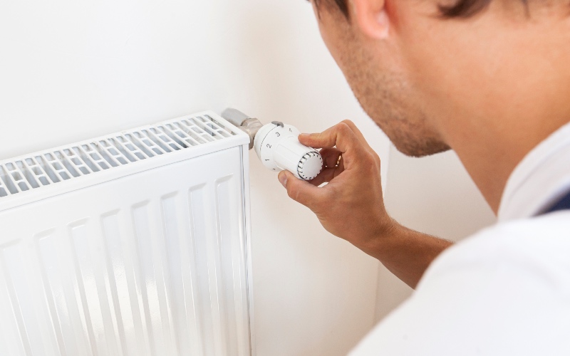 Face au froid, les Français sondés sur leurs factures de chauffage - Batiweb