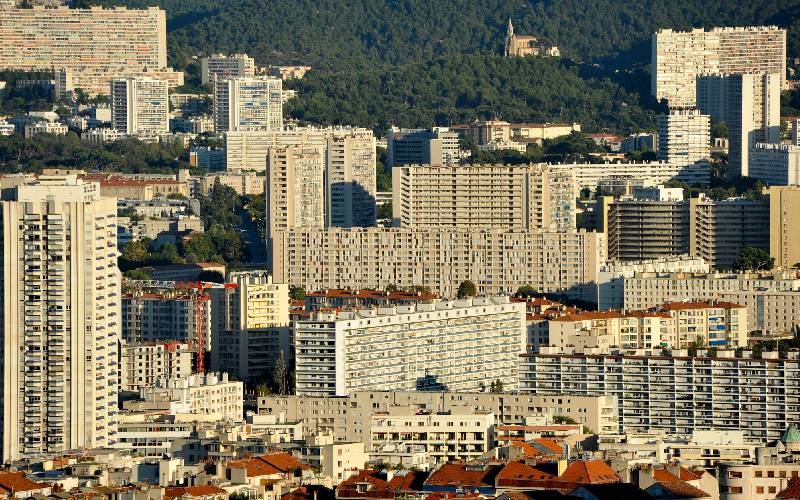 Marseille : 600 millions d'euros pour rénover quatre copropriétés très dégradées - Batiweb