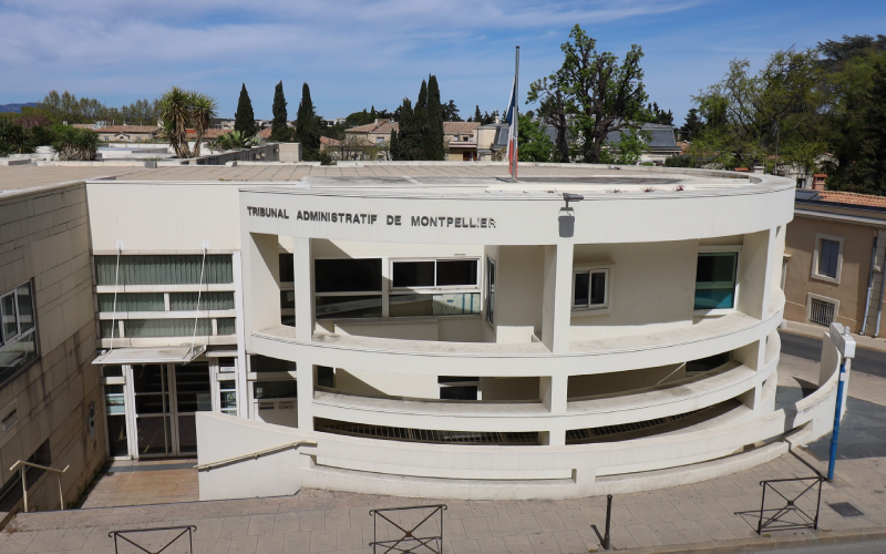 Des aménagements urbains en bord de mer devront être détruits à Vias - Batiweb