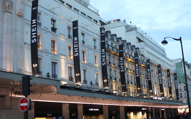 Galeries Lafayette : les murs du BHV en cours de cession ! - Batiweb