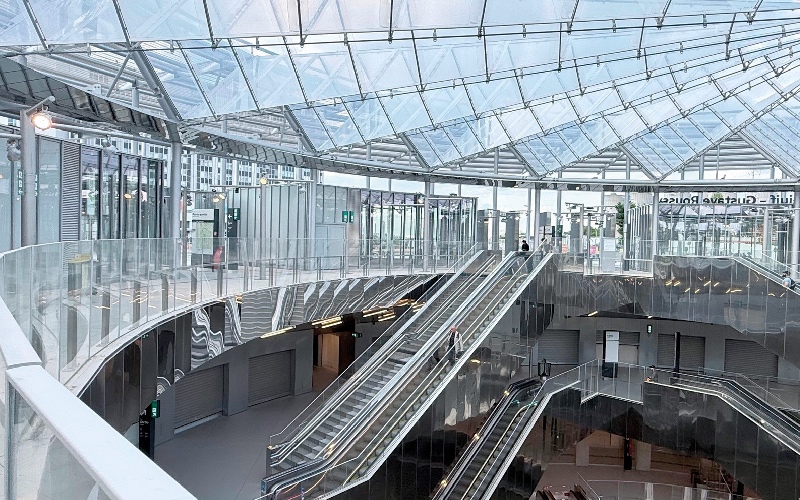 Gare de Villejuif Institut Gustave Roussy (maîtrise
d’ouvrage Société du Grand Paris, Dominique
Perrault Architecture) - ©SCMF/Waltefaugle