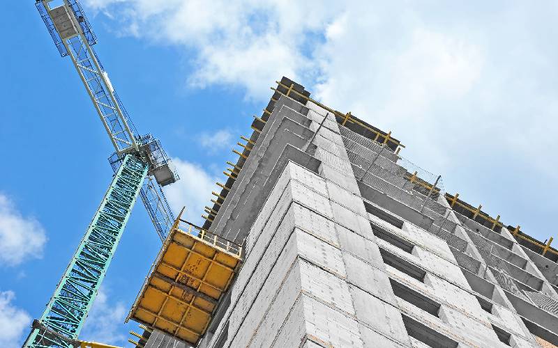 RE2020 : le gouvernement abaisse certaines exigences environnementales - Batiweb