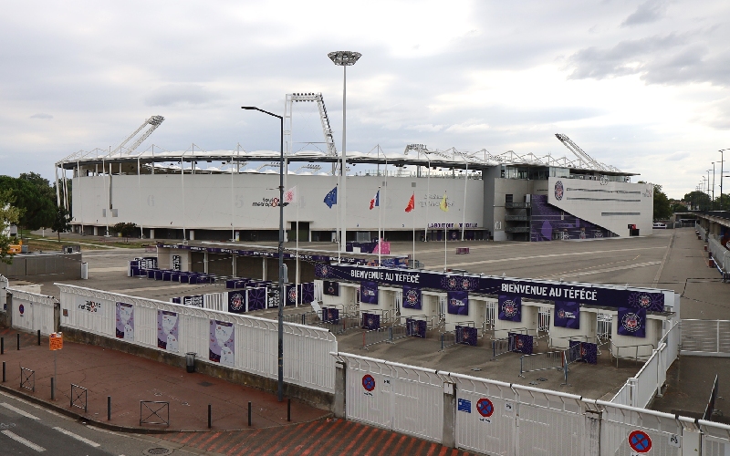 C'est à proximité du stadium de Toulouse que s'érigera la future Cité de la natation ©Adobe Stock - Batiweb