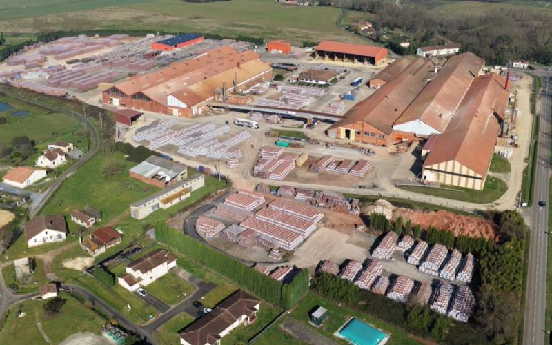 Edilians modernise l'un de ses fours de production de tuiles pour réduire sa consommation de gaz - Batiweb