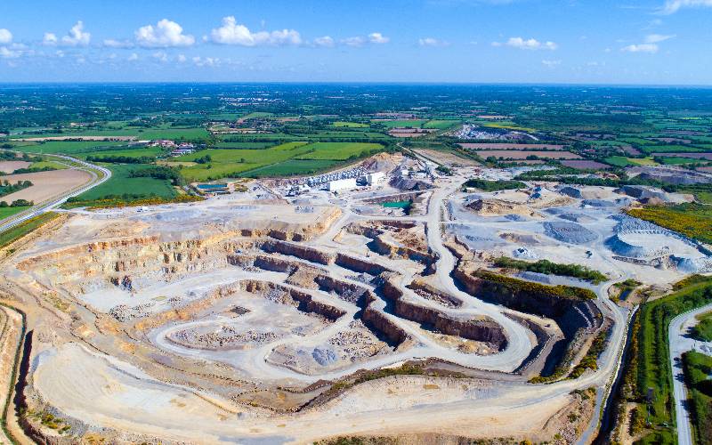 Dans les carrières de granulats, la biodiversité est un enjeu industriel majeur - Batiweb