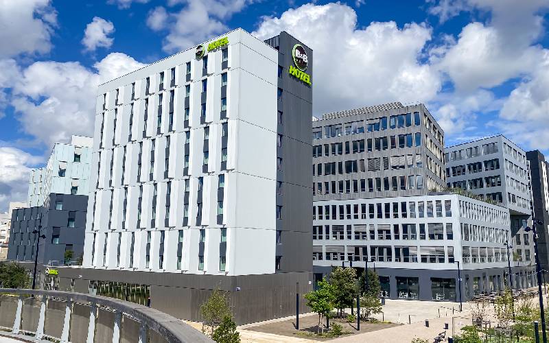 RE2020 : les nouveaux défis de la construction hôtelière - Batiweb