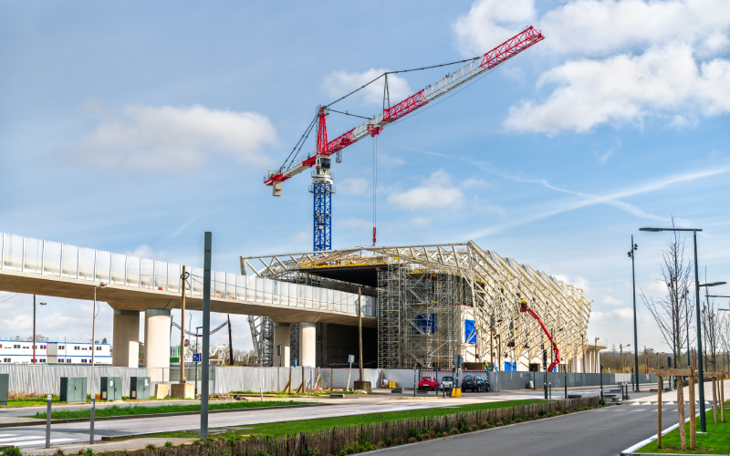 La gare de l'université Paris-Saclay en construction en 2024 - ©Adobe Stock - Batiweb