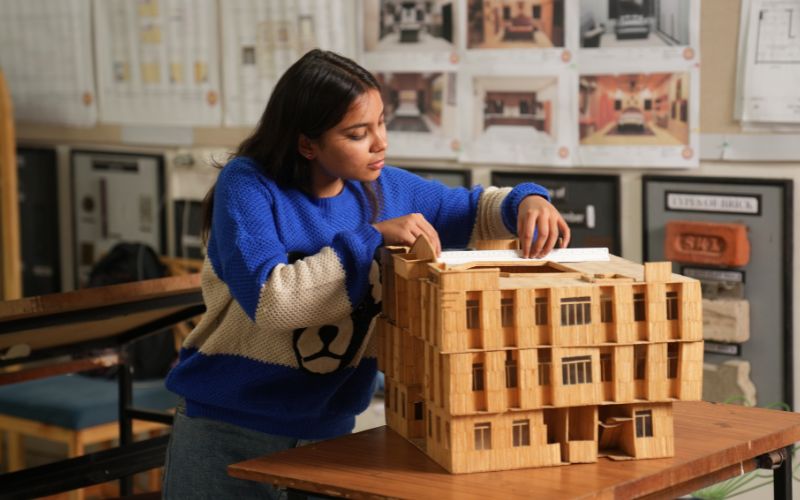 Apprentissage dans l'architecture : entre théorie et terrain - Batiweb