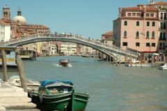 Un pont trop grand pour les gondoles de Venise ... - Batiweb