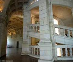 Le célèbre escalier de Chambord sera restauré grâce au mécénat - Batiweb