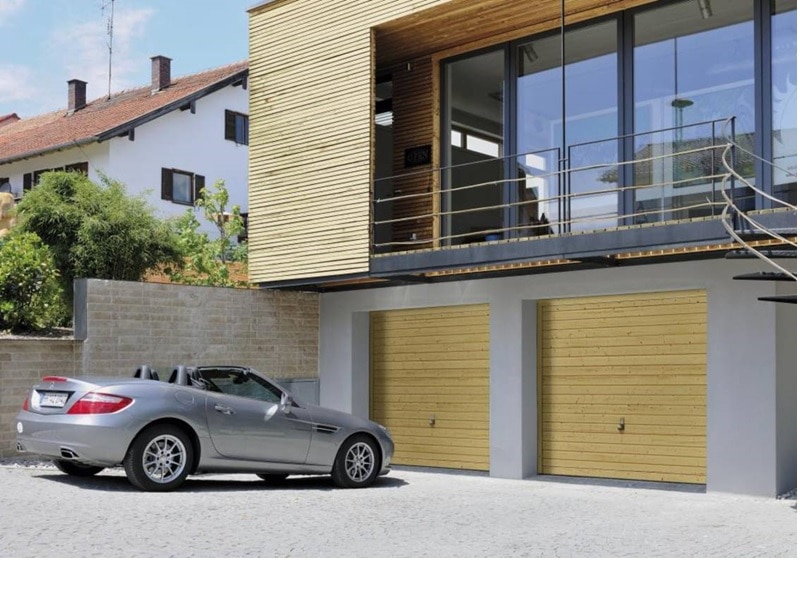La porte de garage basculante Berry - Batiweb