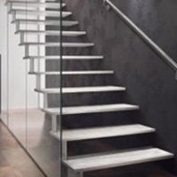 Escalier suspendu en aluminium modèle Aréo - Batiweb