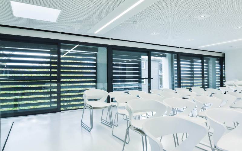 DucoSlide LuxFrame XXL | Brise-soleil à panneaux coulissants - Batiweb