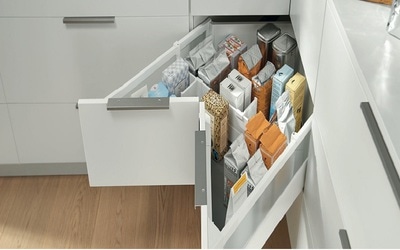 Tiroirs d’angle SPACE CORNER par BLUM