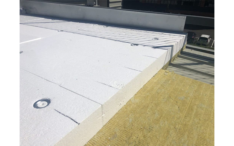 Stisolétanch® Protect : Panneau en polystyrène expansé + laine de roche pour l’étanchéité des toitures-terrasses - Batiweb