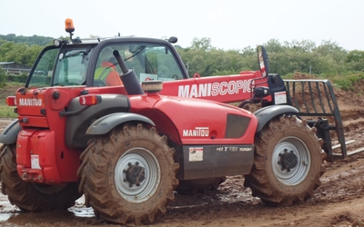 Conducteur d'engins de chantier CACES R482 catégorie F