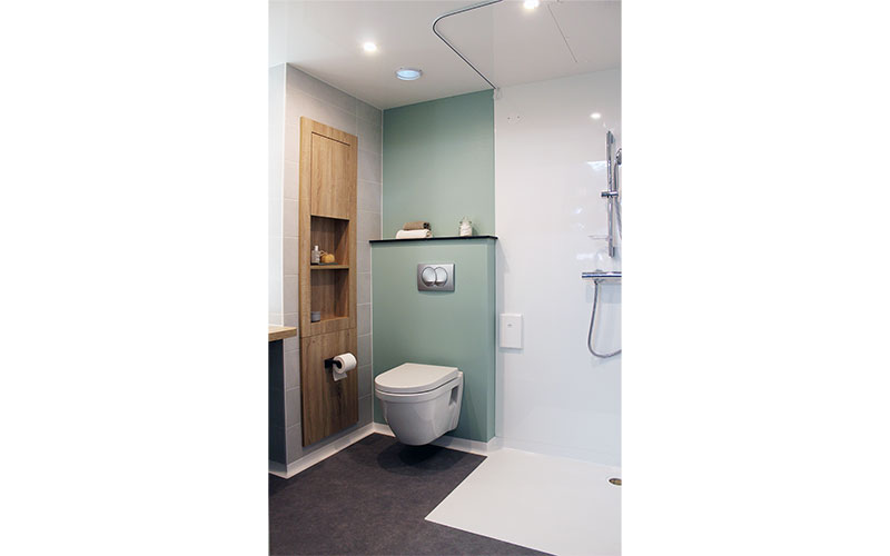 NORIA : la salle de bain accessible et design qui répond aux normes PMR - Batiweb