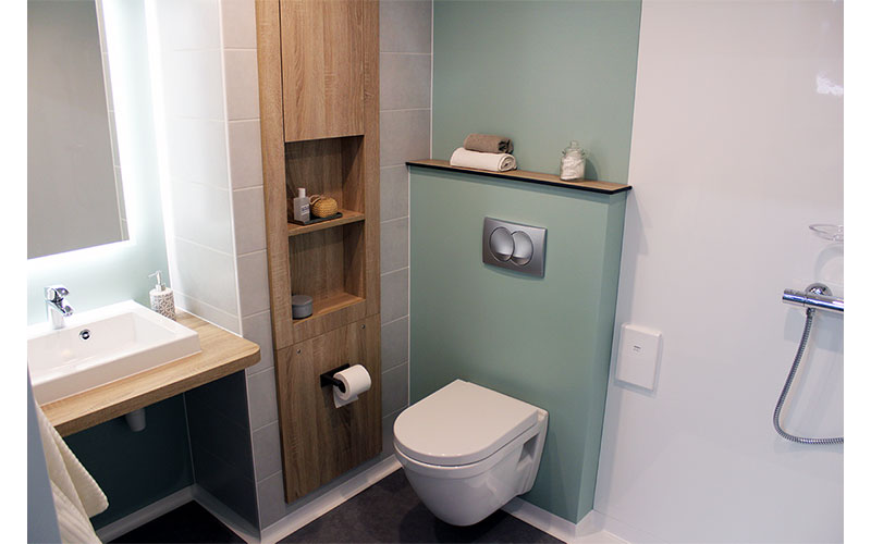 NORIA : la salle de bain accessible et design qui répond aux normes PMR - Batiweb