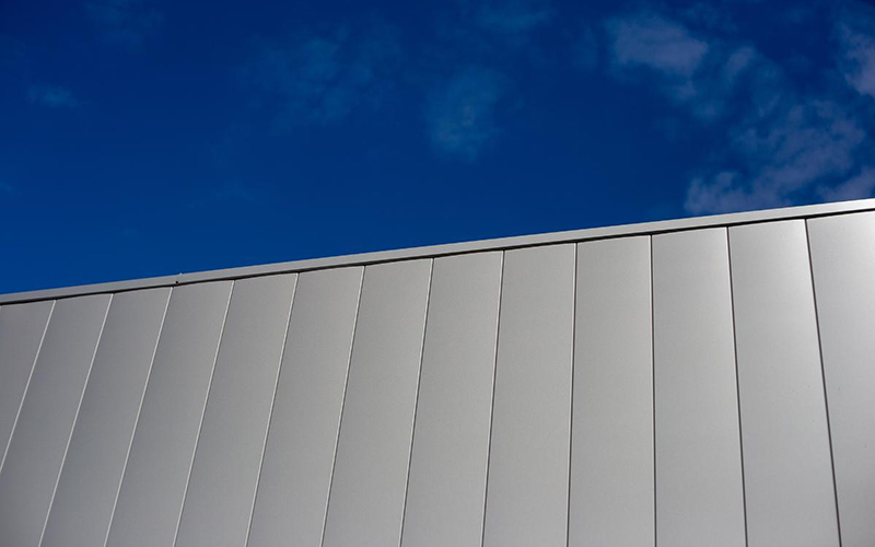 Lame de bardage métallique JI Grégale 300 Façade - Batiweb