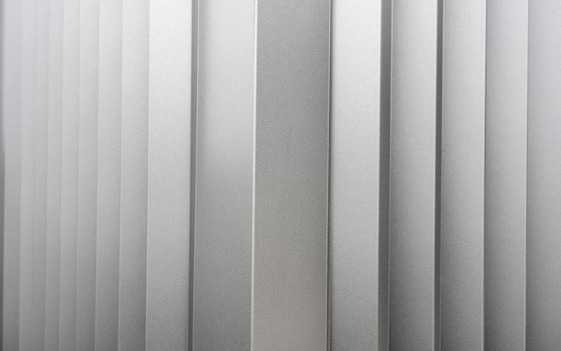 Bardage métallique architectural : JI Brise Vario - Batiweb