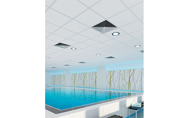 Armstrong NEWTONE : dalle de plafond en silicate de calcium hydraté offrant une performance d'humidité relative de 100% - Batiweb
