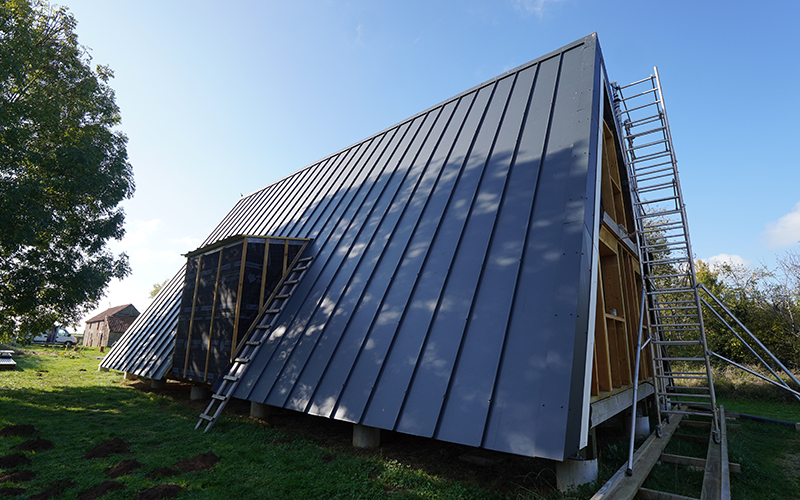 Panneau sandwich de toiture aspect joint debout : JI Vieo Roof 1050 - Batiweb