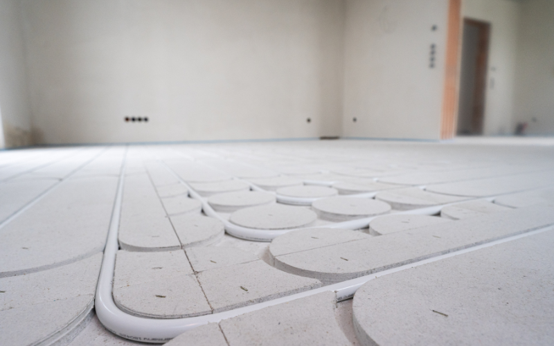 Procédé de plancher chauffant rafraîchissant fermacell® Therm25™ - Batiweb