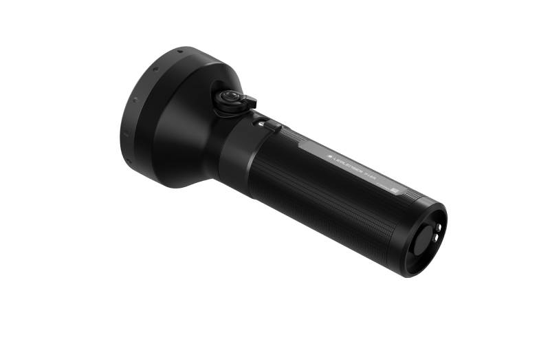 Lampe torche LED rechargeable P18R PRO : idéale pour les travaux sur de grands chantiers - Batiweb