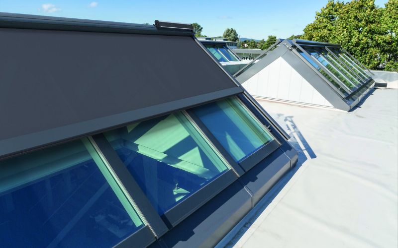 Topfix : Store de protection solaire horizontal extérieur - Batiweb