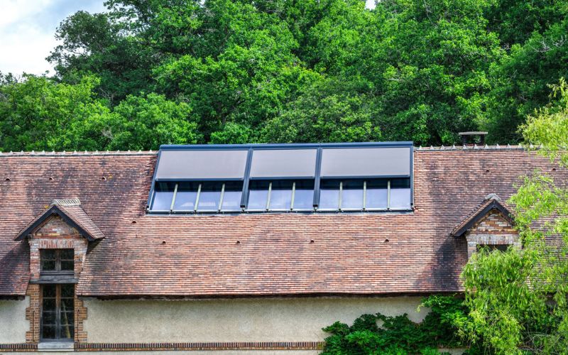 Topfix : Store de protection solaire horizontal extérieur - Batiweb