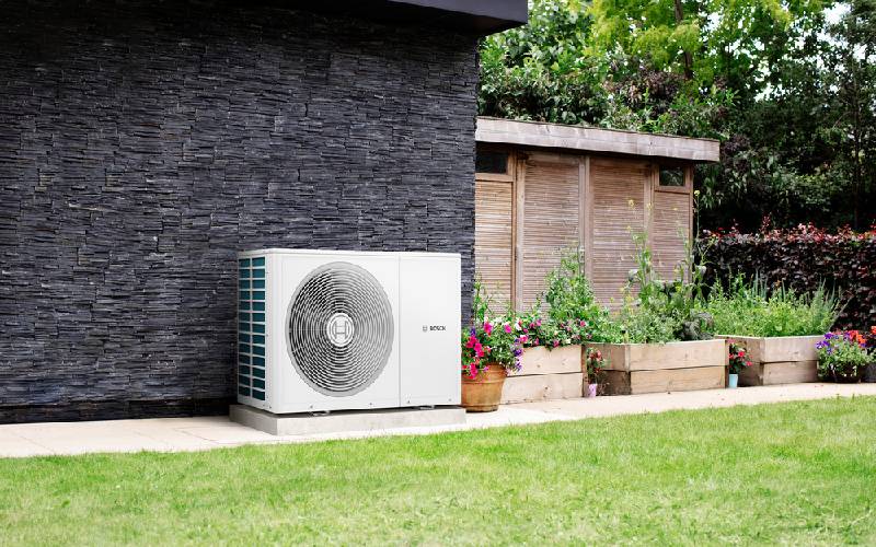 Compress 3800i AW : la pompe à chaleur air/eau idéale à la rénovation - Batiweb