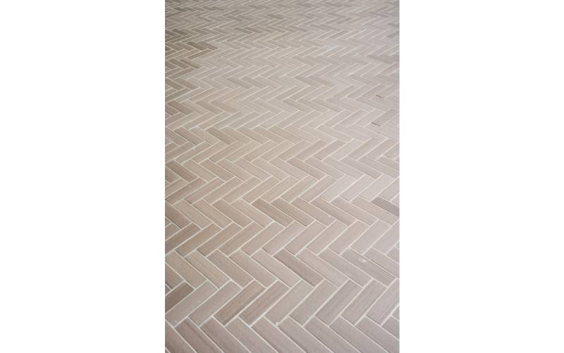 Plaquettes en terre cuite au sol - Batiweb
