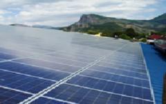  Le métal prélaqué pour des installations photovoltaïques durables - Batiweb
