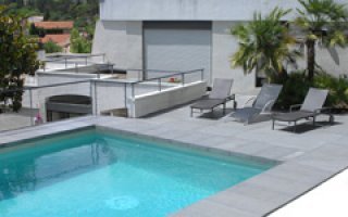 Nouveauté : Rouviere Collection lance la nouvelle margelle de piscine Reno Batiweb Nouveauté : Rouviere Collection lance la nouvelle margelle de piscine Reno Batiweb