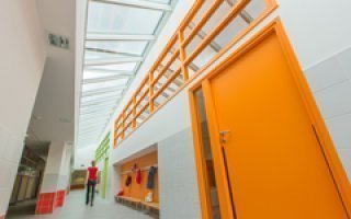 Spécial bâtiments tertiaires, découvrez les nouvelles verrières modulaires VELUX Batiweb Spécial bâtiments tertiaires, découvrez les nouvelles verrières modulaires VELUX Batiweb